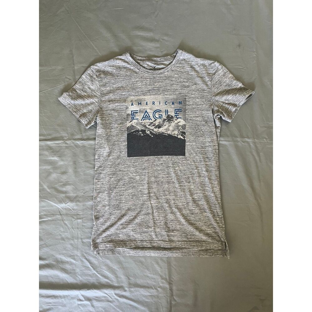 American Eagle T-Shirt Size Small